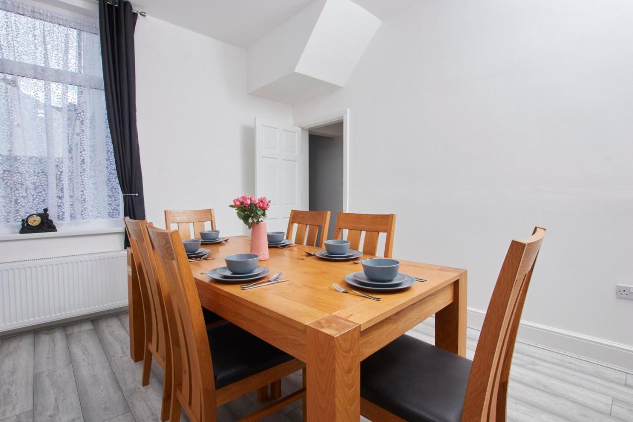 Stylish Blackpool Gem - Great Location! Екстер'єр фото