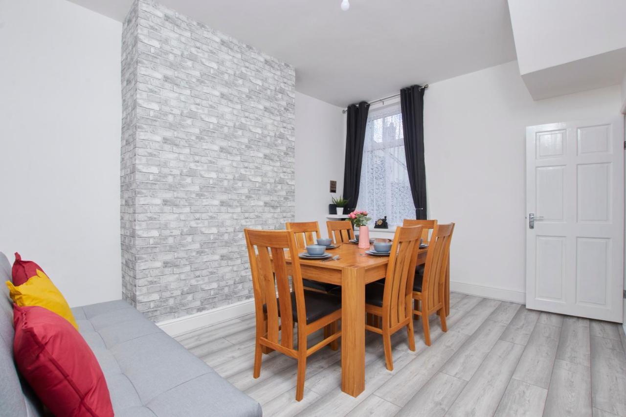 Stylish Blackpool Gem - Great Location! Екстер'єр фото